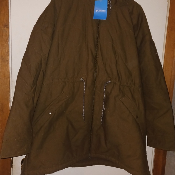 Columbia Jackets & Blazers - NWT Columbia Women's Crystal Crest Quilted Jacket